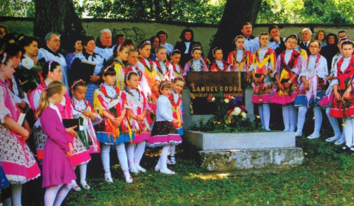 Bažalička - Dedinská folklórna skupina