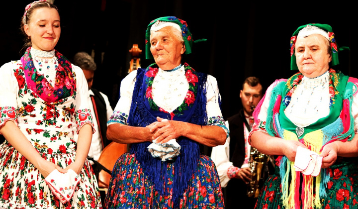 Bažalička - Dedinská folklórna skupina