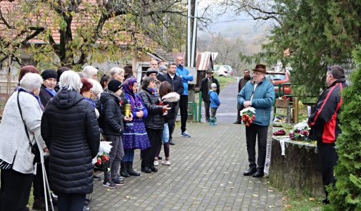 Spomienka na padlých vojakov 2023 11. 11. 2023 o 11:11 hod. sa uskutočnila pietna spomienka na padlých v dvoch svetových vojnách